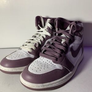 Air Jordan 1 Retro High Og 'Mauve'